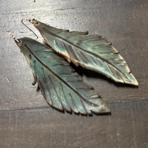 Hand tooled leather earings - Picture 1 of 1